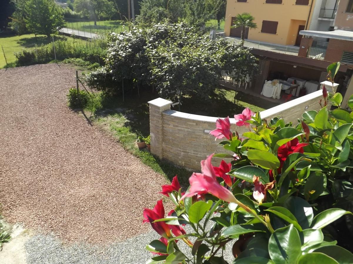 Le Colline Di Maggiora B&B Buitenkant foto